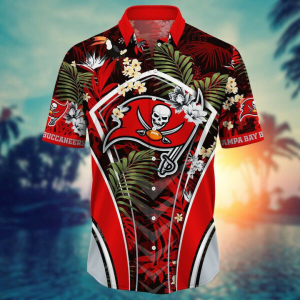 Sport-Team Tampa Bay Buccaneers Custom Name Flower Summer Tropical Hawaiian Shirt Sport Team Aloha Shirt
